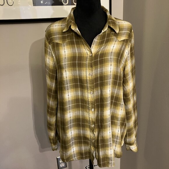 Jane & Delancey large green and white plaid grunge button‎ down with pearl snaps - Picture 1 of 7